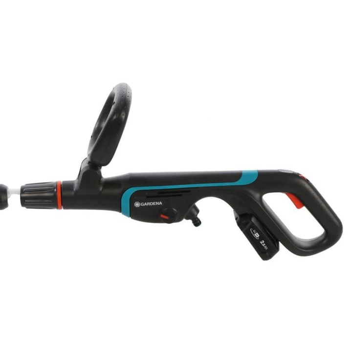 Gardena AquaBrush Compact 02/18V lattianpesuri, 18 V, 2,5 Ah aloitussarja