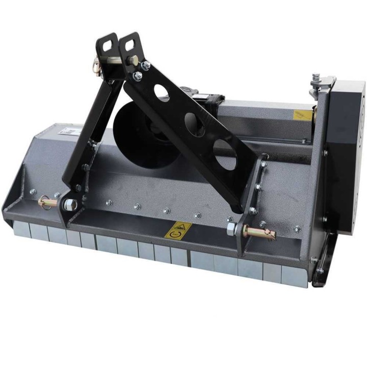BlackStone BL 100 traktorikäyttöinen silppuri 100 cm vasaraterät