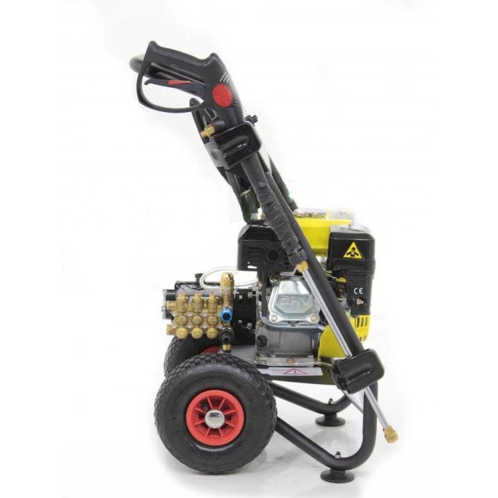 Lavor Pro Thermic 6,5 bensiinikäyttöinen painepesuri, 196 cm³, 210 bar, 630 l/h