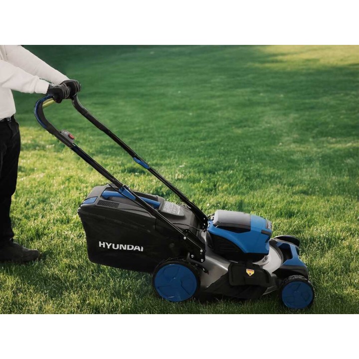 Hyundai SRCZE46A akkuruohonleikkuri, itsevetävä, 46 cm, 2 × 40 V / 4 Ah