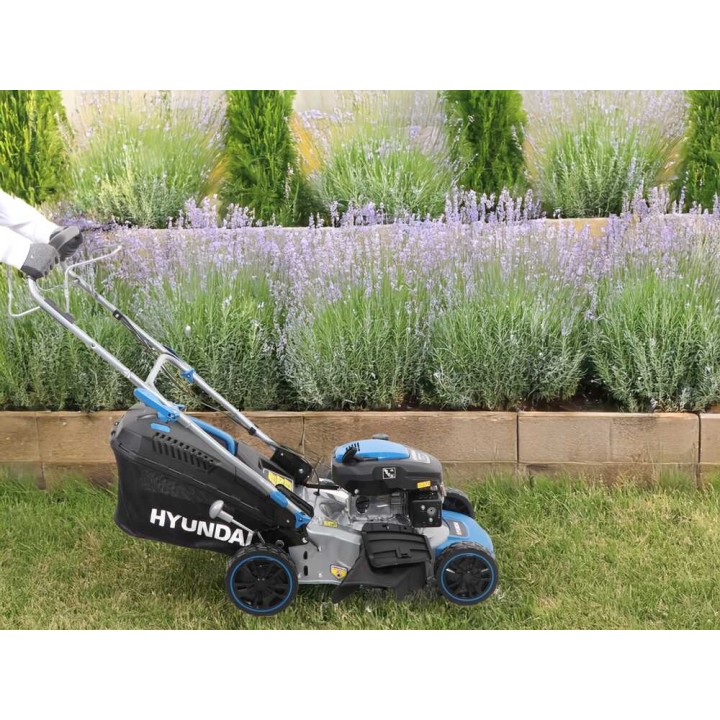 Hyundai DM43SC-D150 vetävä ruohonleikkuri, 43 cm, 150 cm³, 5 HP