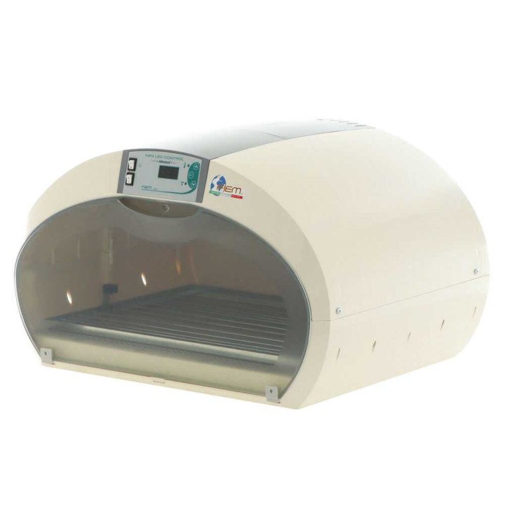 FIEM Cosmo MiniLed Advanced 72 Led automaattinen hautomakone, 72 munaa, 230 V
