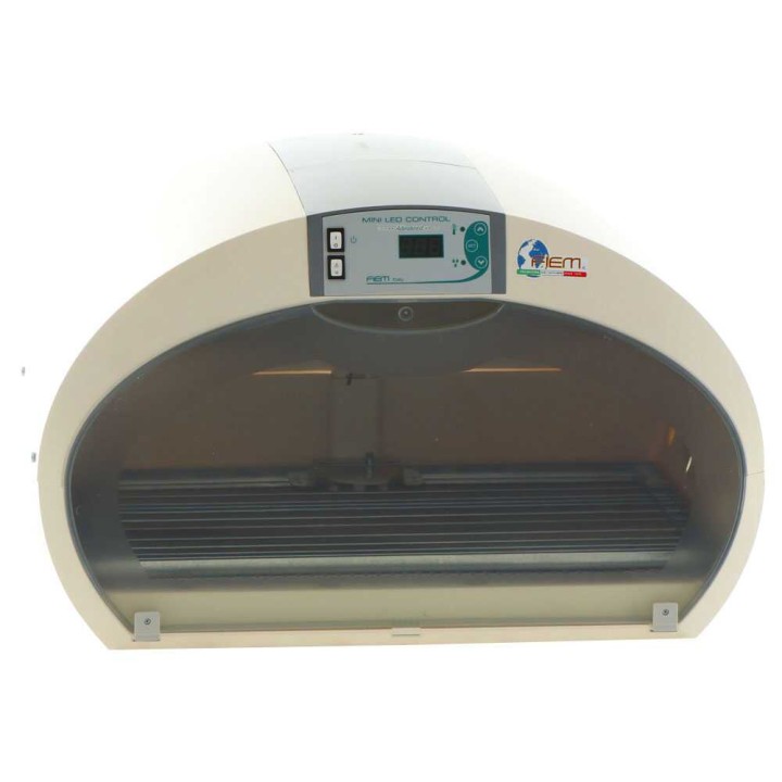 FIEM Cosmo MiniLed Advanced 72 Led automaattinen hautomakone, 72 munaa, 230 V
