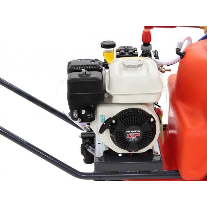 Comet APS 41 Honda GP160 ruiskutusvaunu, 150 l, 4,8 HP, 100 m letku