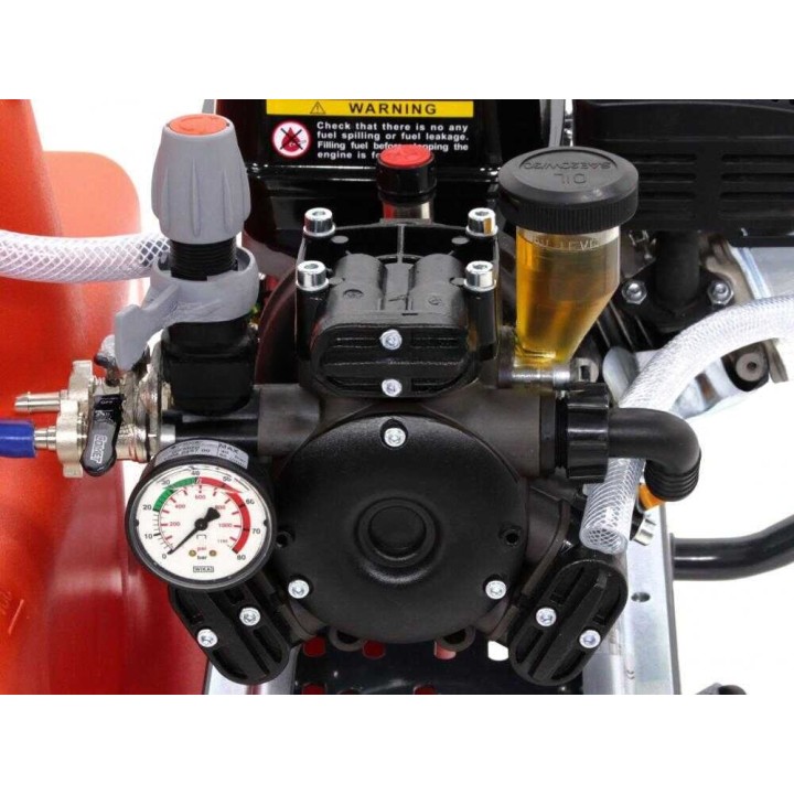 Comet APS 41 ruiskutusvaunu, Loncin G 160 F, 150 l, 40 bar, 100 m letku