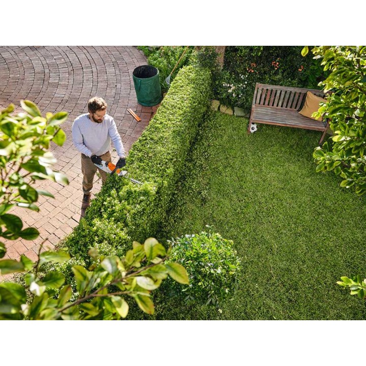 STIHL HSA 30 -akkupensasleikkuri, 10,8 V, 45 cm