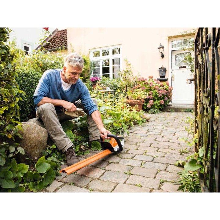 STIHL HSA 45 -akkupensasleikkuri, 18 V, terä 50 cm
