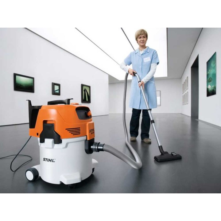 STIHL SE 122 märkä- ja kuivaimuri, 30 l, 1 500 W, 230 V