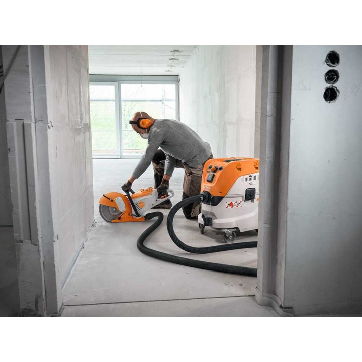 STIHL SE 133 ME märkä- ja kuivaimuri, 42 l, 1 400 W