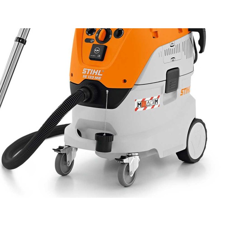 STIHL SE 133 ME märkä- ja kuivaimuri, 42 l, 1 400 W