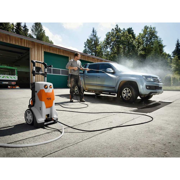 STIHL RE 232 kylmävesipainepesuri, 200 bar, 660 l/h, 3,3 kW, 230 V