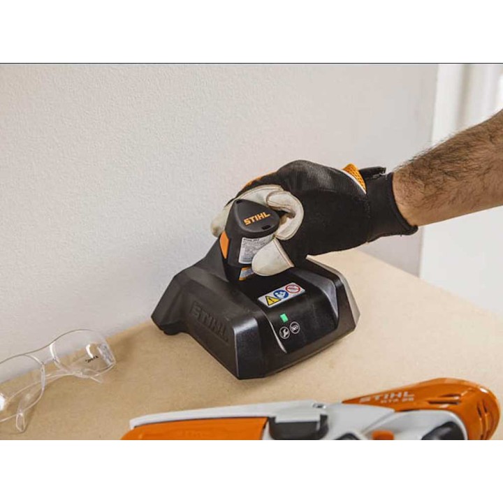 STIHL AS 2 litiumioniakku, 10,8 V, 2,6 Ah, 28 Wh