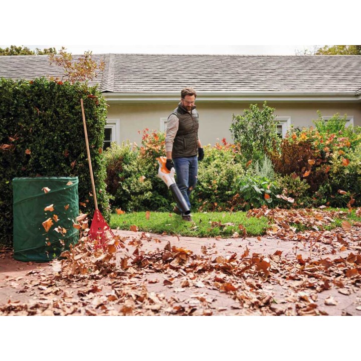 STIHL BGA 50 akkukäyttöinen puhallin, 36 V, ilman akkua ja laturia