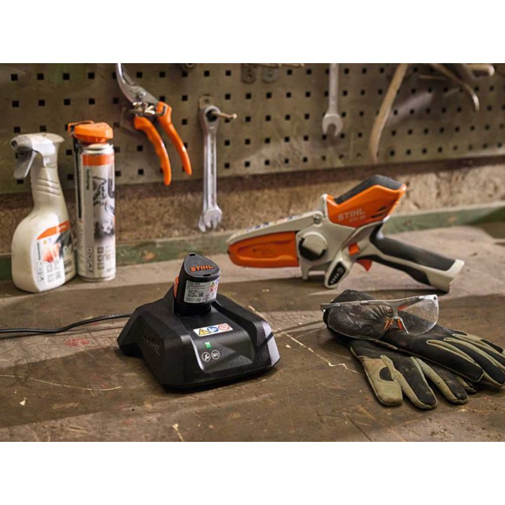 STIHL AL 5 pikalaturi AS 2 -akulle, 230 V, 60 W