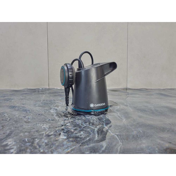 Gardena 20000 BASIC uppopumppu kirkkaalle vedelle, 550 W