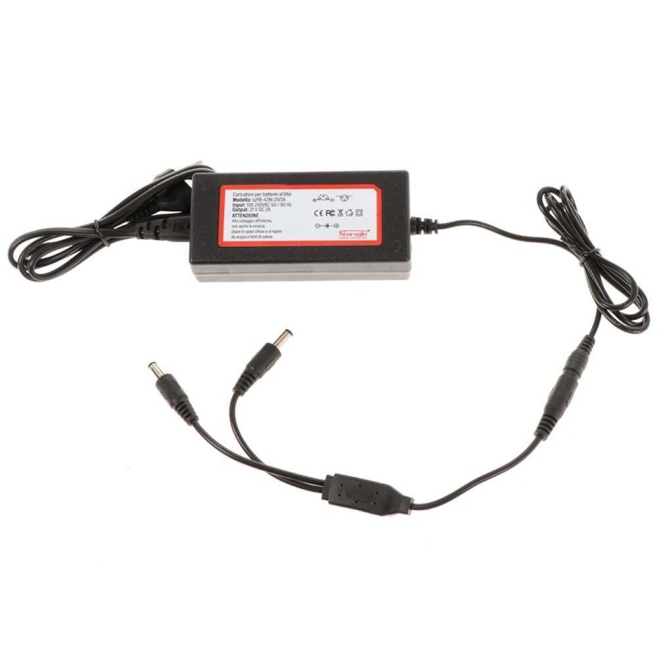 Sbaraglia TECNO Cordless akkupaketti, 2 × 21 V / 5,2 Ah akut ja laturi