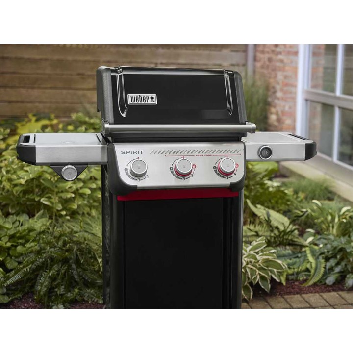 Weber Spirit EP-335 kaasugrilli, 3 poltinta, 2 894 cm², sivukeitin