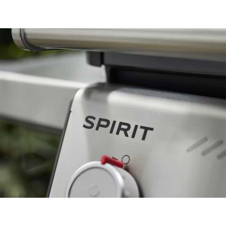 Weber Spirit E-315 -kaasugrilli, 3 poltinta, 7,03 kW, taitettavat sivutasot