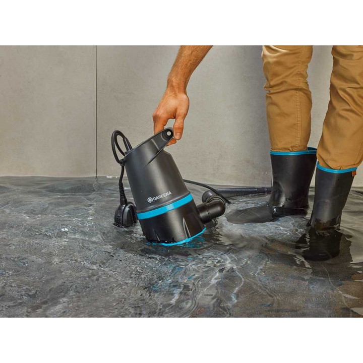Gardena 20000 BASIC uppopumppu kirkkaalle ja likaiselle vedelle, 550 W, 20 000 l/h