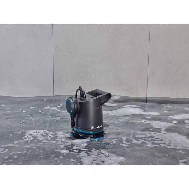 Gardena 20000 BASIC uppopumppu kirkkaalle ja likaiselle vedelle, 550 W, 20 000 l/h