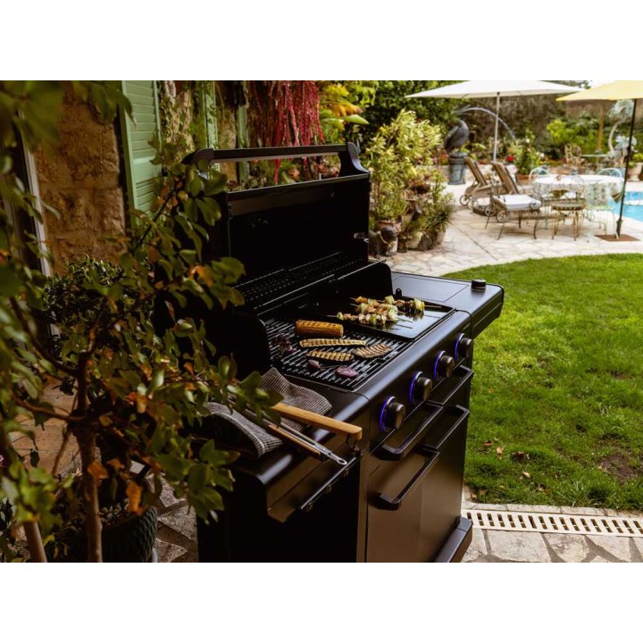 Campingaz 4 Series Onyx S DG kaasugrilli, 4 poltinta, 13,6 kW