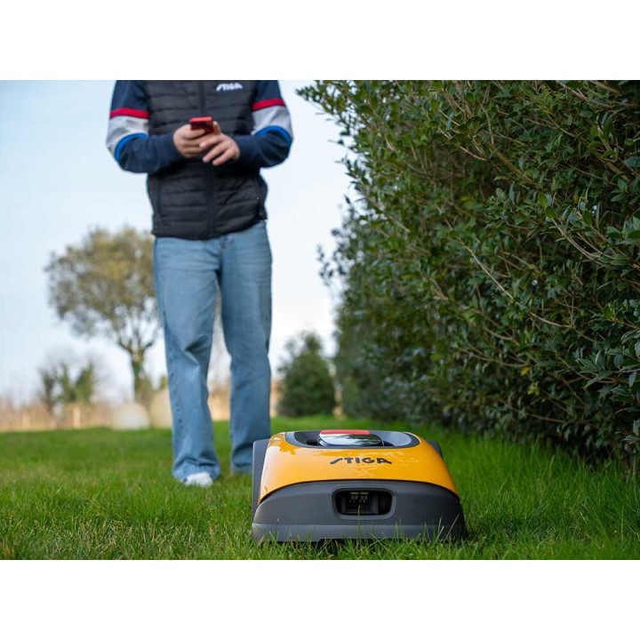 Stiga A 300 robottiruohonleikkuri, GPS RTK, 450 m², 25,2 V, 2 Ah