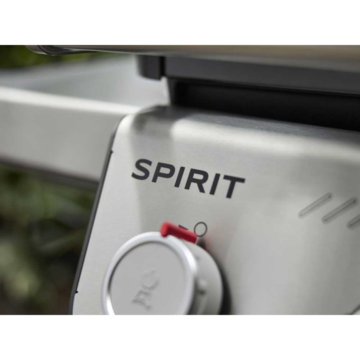 Weber Spirit EP-435 kaasugrilli, 4 poltinta, 10,26 kW, 61 × 45 cm