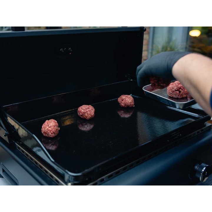 Campingaz Sigma 2 Cook kaasukäyttöinen plancha-grilli kannella, 6 kW