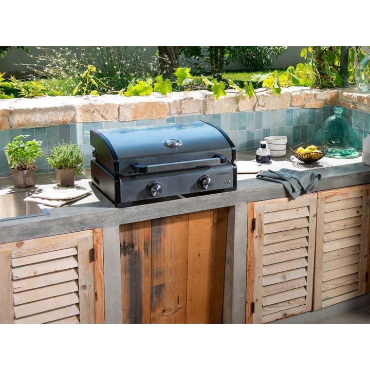 Campingaz Master 2 Pro kaasukäyttöinen plancha-grilli kannella, 6 kW