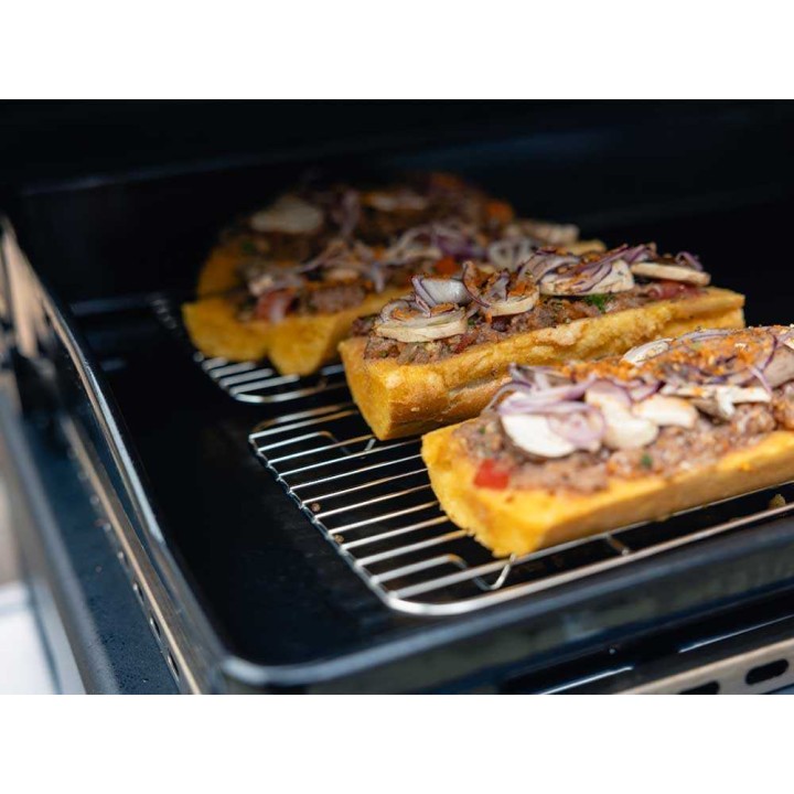 Campingaz Master 2 Pro kaasukäyttöinen plancha-grilli kannella, 6 kW