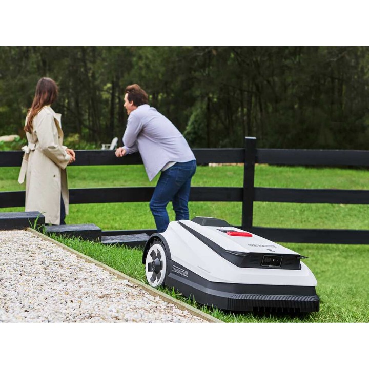 Ecovacs GOAT A1600 RTK robottiruohonleikkuri ilman rajalankaa, 1 600 m², 33 cm