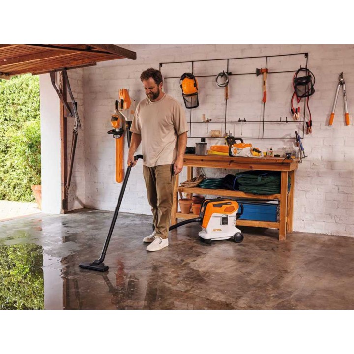 STIHL SEA 60 L akkukäyttöinen märkä-kuivaimuri, 36 V, 450 W, 12 l
