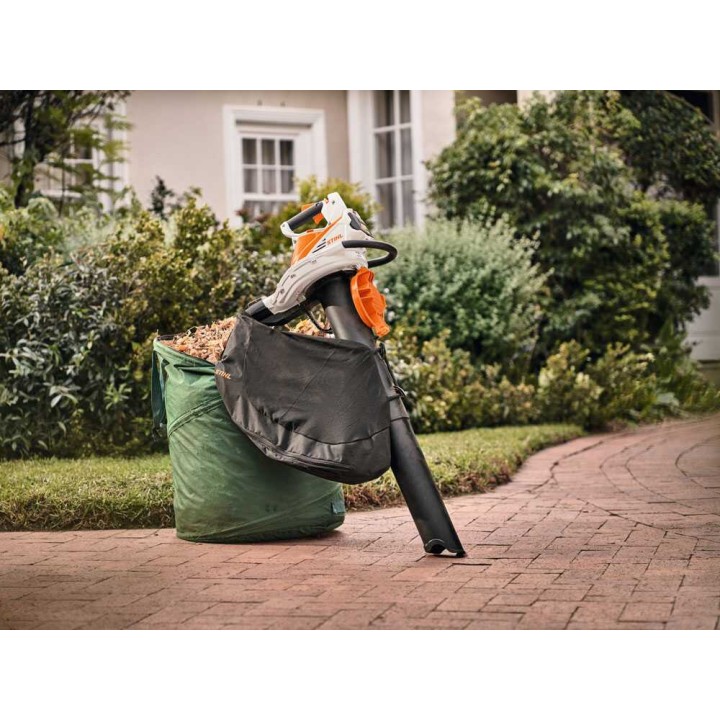 STIHL SHA 56 akkukäyttöinen puhallin, imuri ja silppuri, 36 V, AK 10