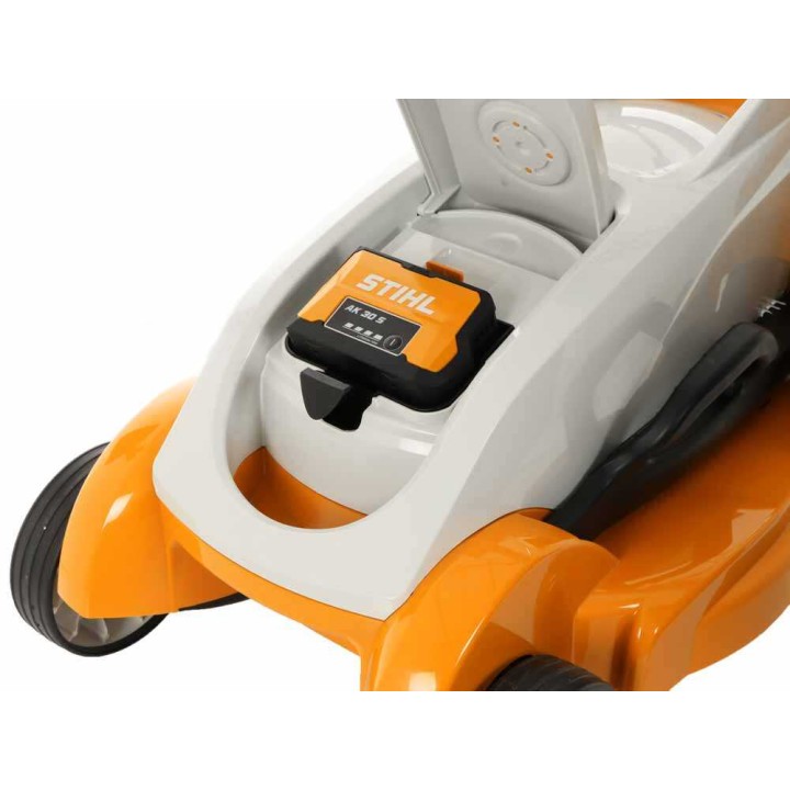 STIHL RMA 239 akkuruohonleikkuri, 36 V, 37 cm, 40 l