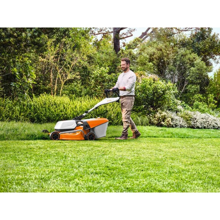 STIHL RMA 253 T akkuruohonleikkuri, 36 V, 2 Ah, 51 cm