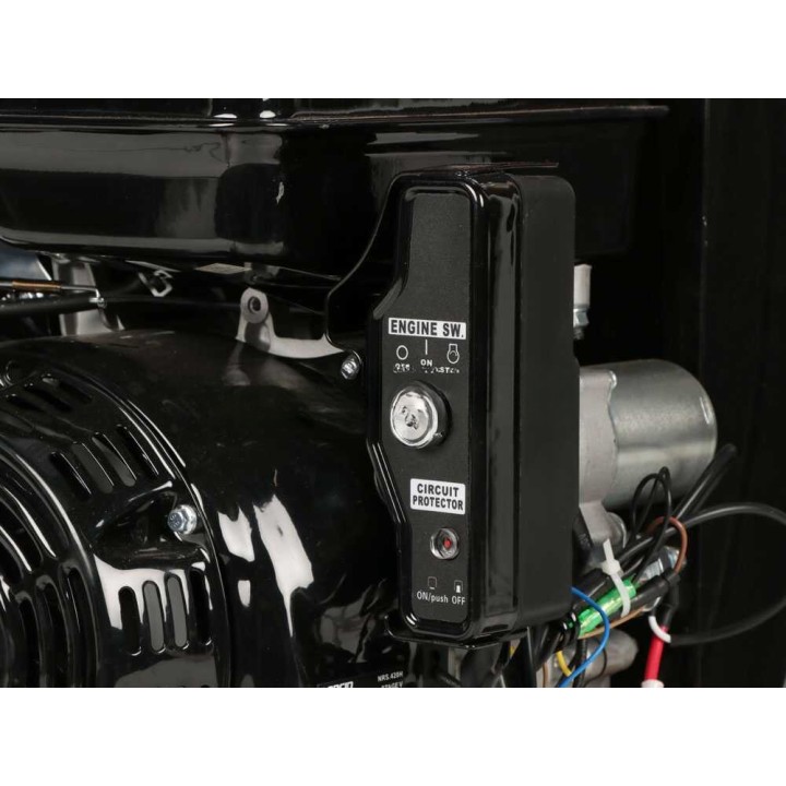 BlackStone DSP 180 L -biotriturattori, Loncin 420 cm³, 15 HP, 90 mm