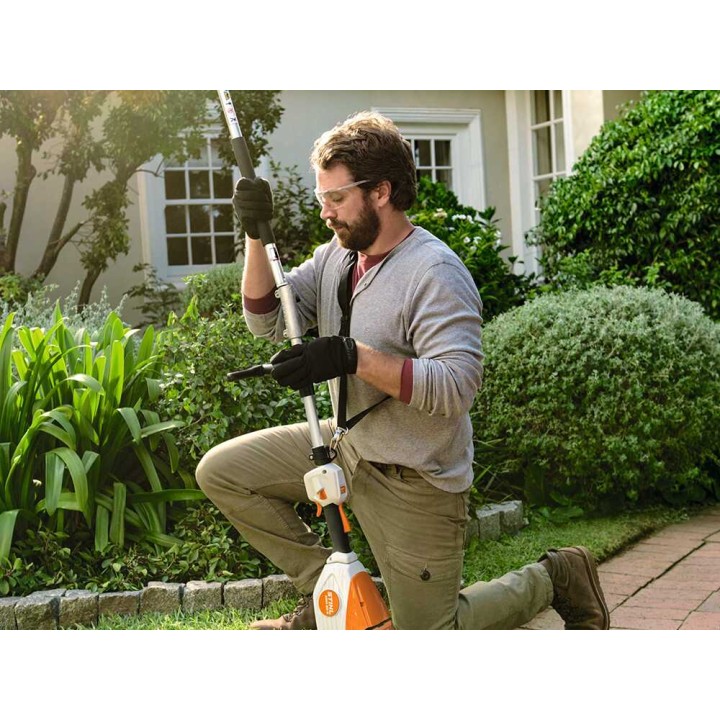STIHL KMA 80 R akkukäyttöinen Kombi-moottori, AK 30 S 36 V 5 Ah -akku