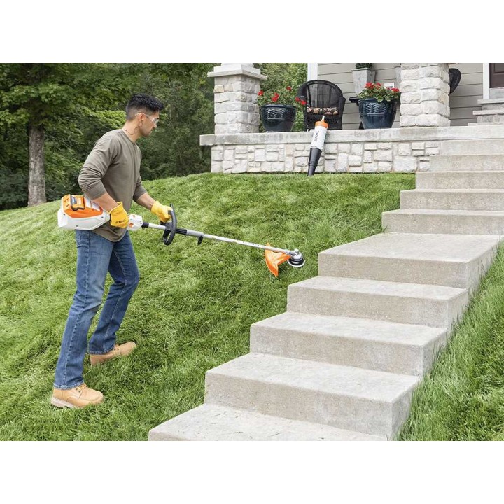 STIHL KMA 80 R monitoimityökalu, 36 V, AK 20 -akku ja laturi