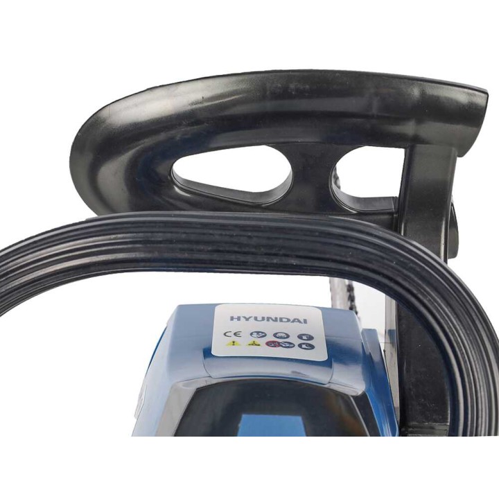 Hyundai CS4100-5 bensiinimoottorisaha, 41 cm³, 40 cm:n laippa