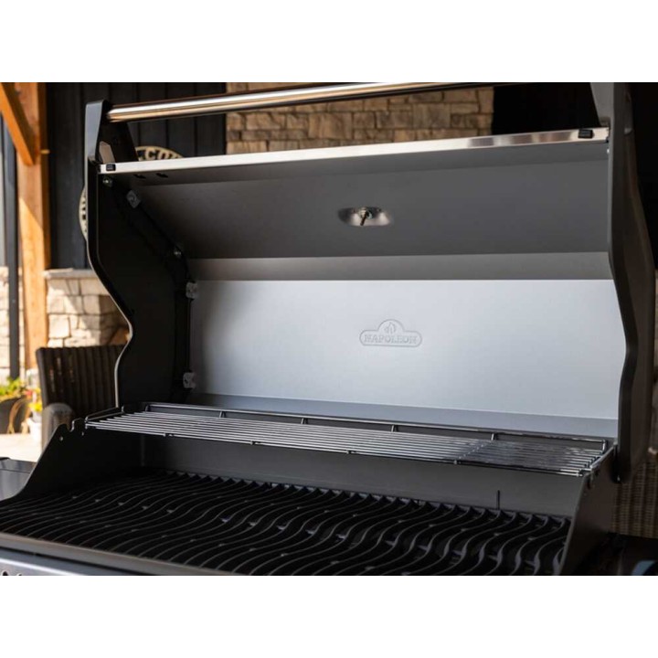 Napoleon Rogue PRO-S 625 -kaasugrilli, infrapunatoiminen sivukeitin, 25,9 kW