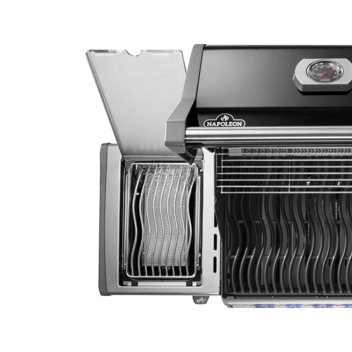 Napoleon Rogue PRO-S 525 RSIB kaasugrilli, 22,4 kW, infrapunasivupoltin
