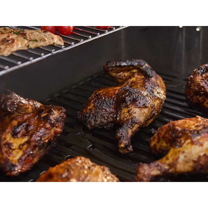 Weber Genesis E-435W kaasugrilli, 4 poltinta, 16,8 kW