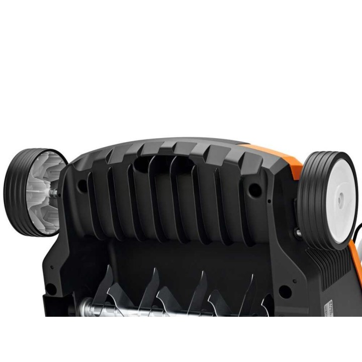 STIHL RLA 240 nurmikon ilmaaja, 34 cm, 2 akkua 36 V 5 Ah