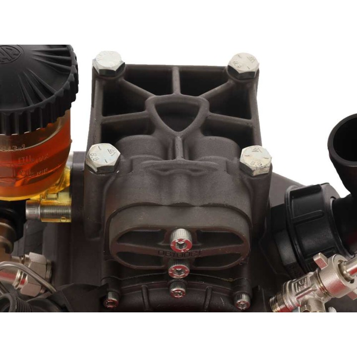 Annovi Reverberi AR 813 -kalvopumppu traktoriin, 79,9 l/min, 50 bar, 8,8 HP