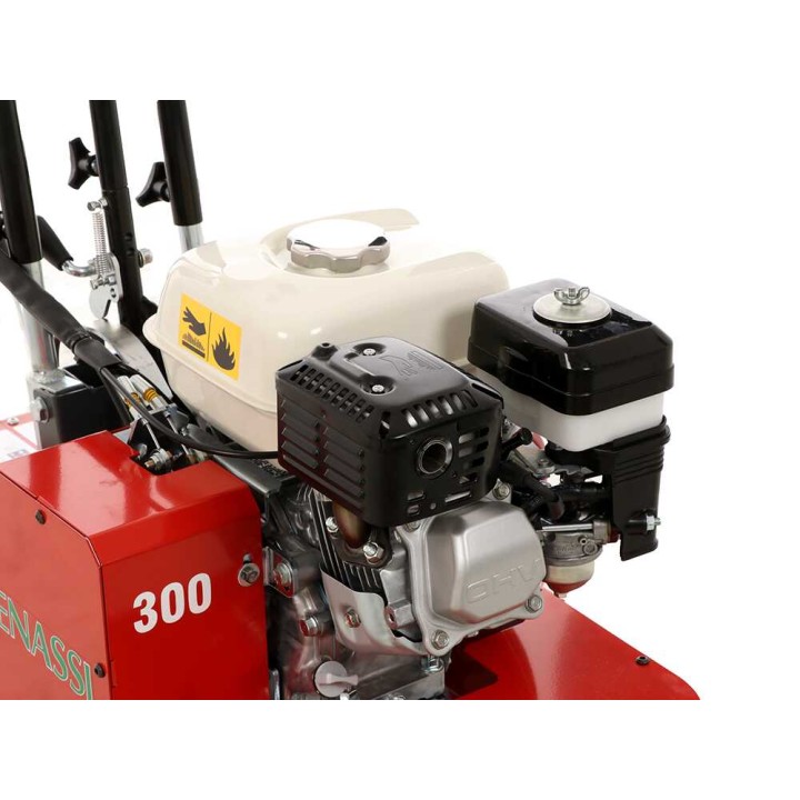 Benassi L300 -vetoleikkuri, Honda GX160, 5,5 HP, 30 cm, bensiini