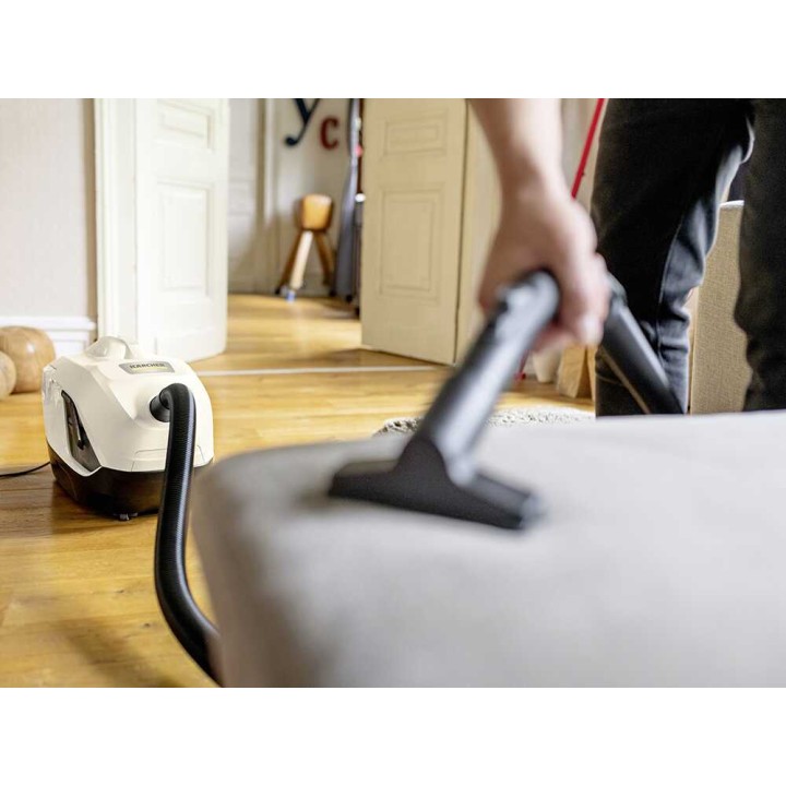 Karcher DS 6 -pölynimuri vesisuodattimella, 650 W