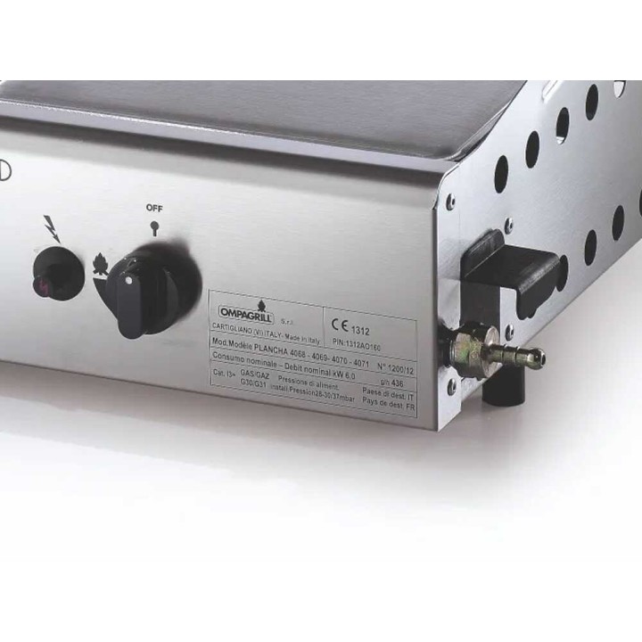 Ompagrill Double 4071/M kaasukäyttöinen plancha, 6 kW, ruostumaton teräs