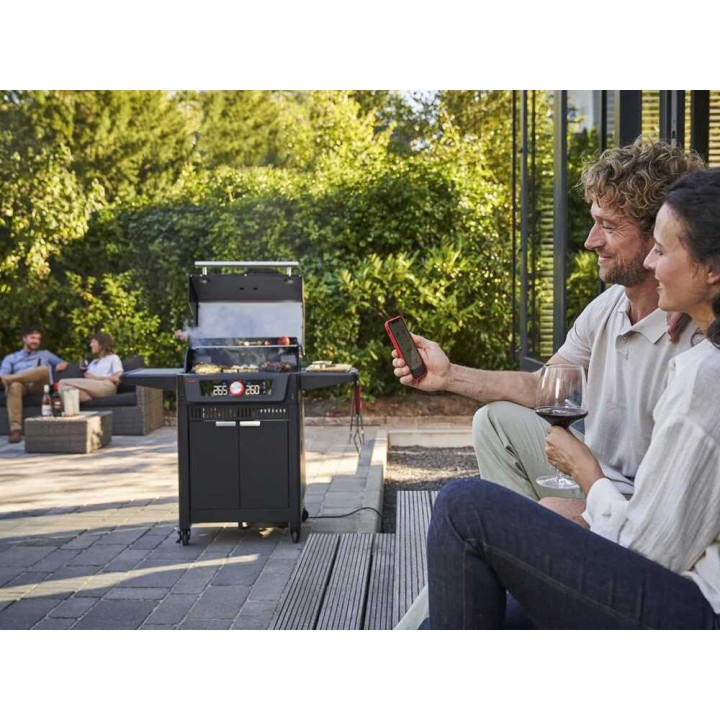 Char-Broil Evolve kaasugrilli, 4 poltinta, 8 kW, taitettavat sivutasot