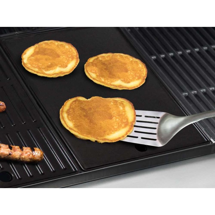 Char-Broil käännettävä valurautalevy kaksipolttimiselle grillille, 44 × 22 cm