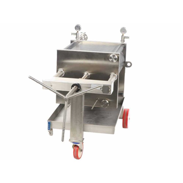 Enotecnica Pillan FC43 viinisuodatin, 30 levyä, 40 × 40 cm, 1,22 HP